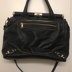 Black Olivia + Joy purse!